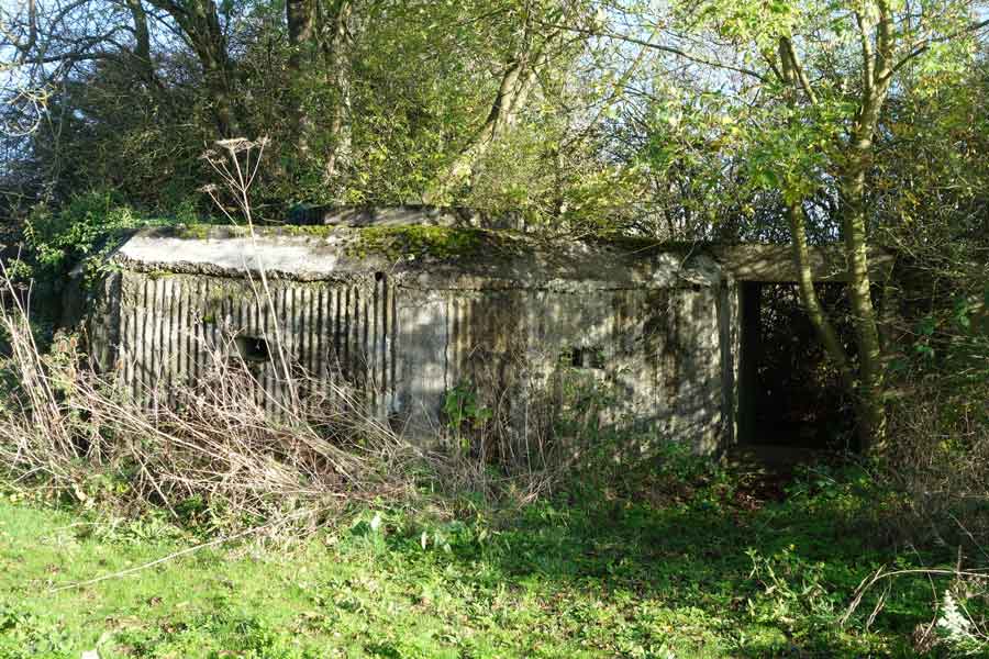 pillbox-hampermill-lake